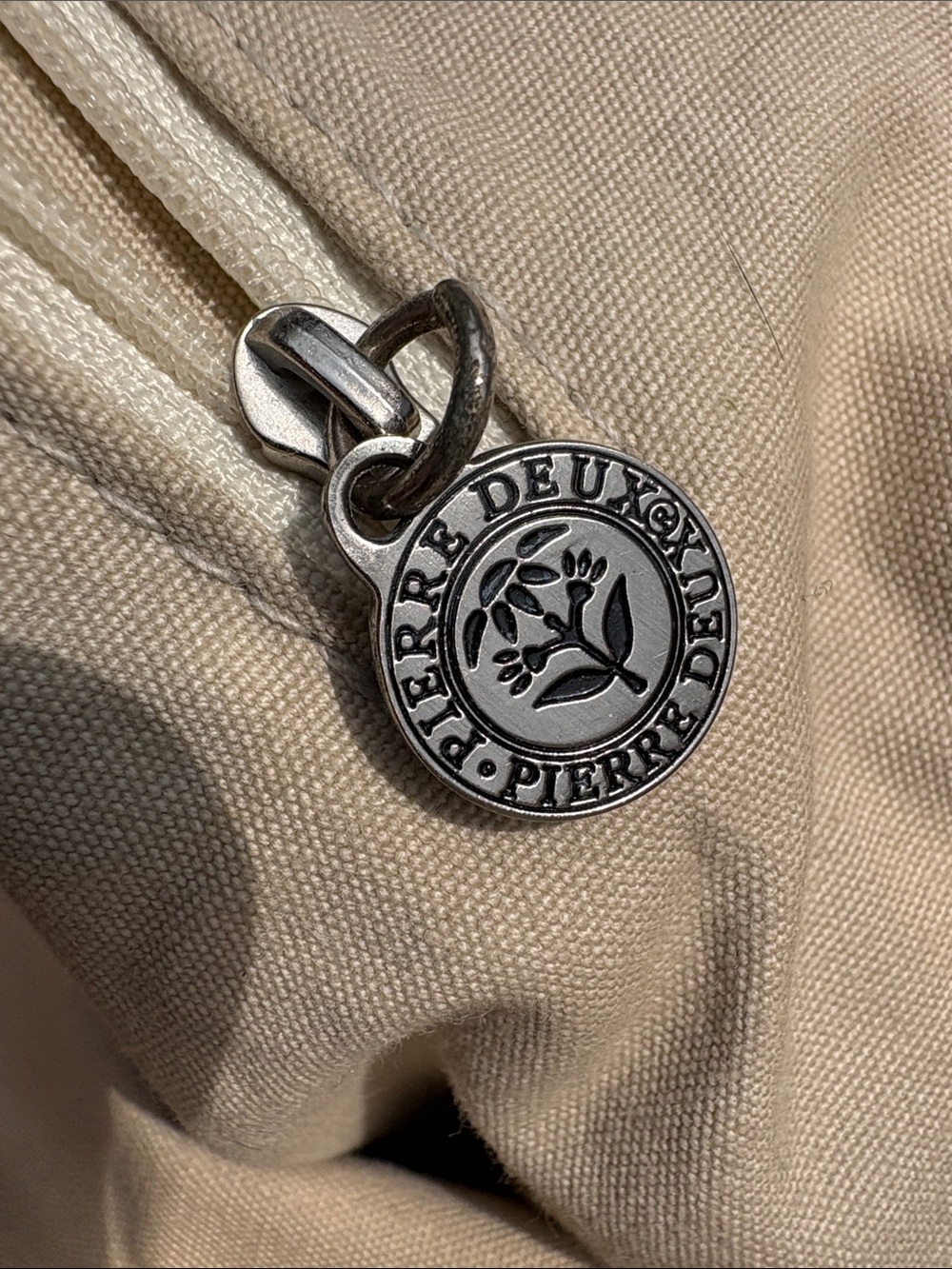 Pierre Deux French County snap front hand Bag - Picture 7 of 9
